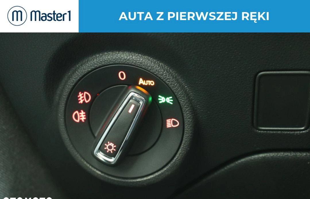 Seat Leon cena 53850 przebieg: 124365, rok produkcji 2019 z Stepnica małe 191